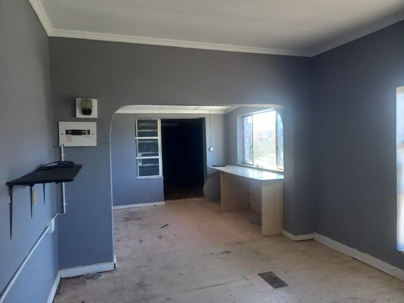 To Let commercial Property for Rent in Newton Park Eastern Cape
